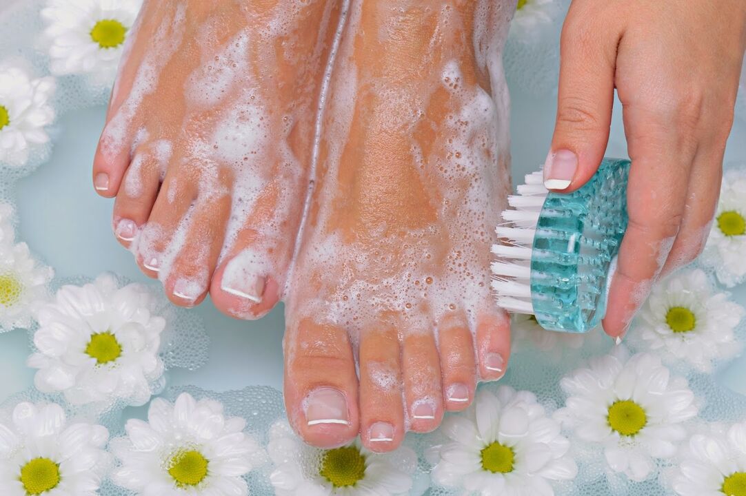 cura dei piedi per prevenire i funghi